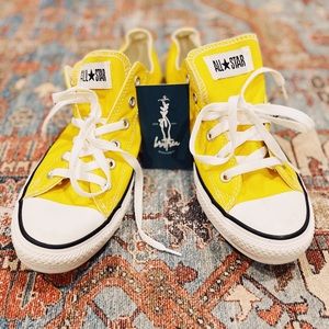 Unisex Yellow Converse M8 W10